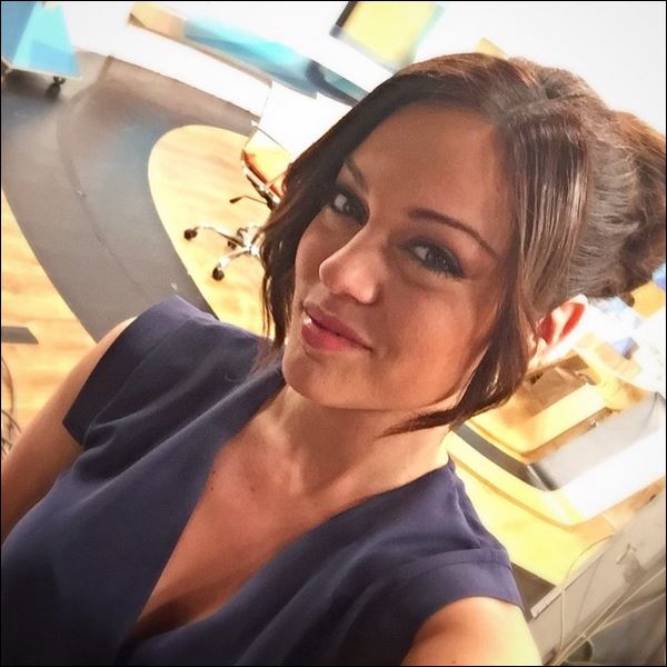 Η Μπάγια Αντωνοπούλου με μπικίνι στην παραλία – ΦΩΤΟ