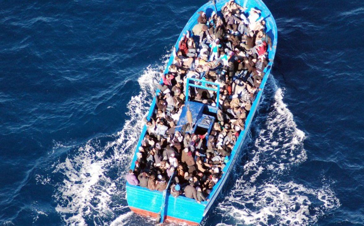 Νέα τραγωδία στη Μεσόγειο με μετανάστες – 40 νεκροί