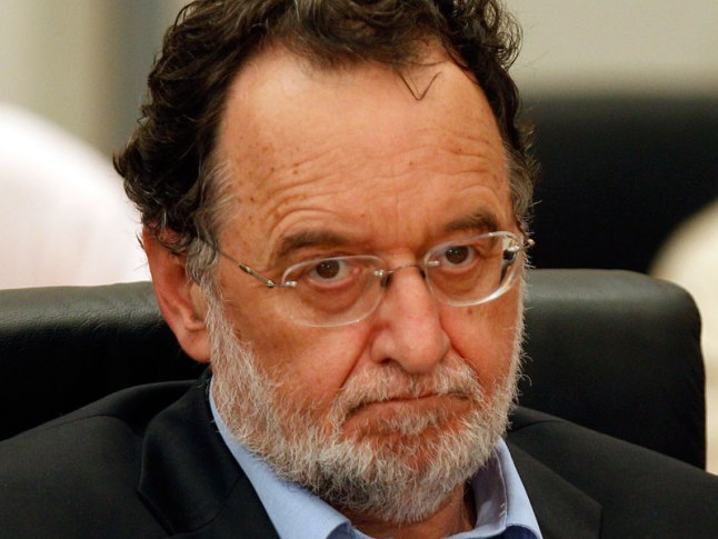 Λαφαζάνης για Τσίπρα: Θα μας διαγράψει από βουλευτές; Ας μας διαγράψει