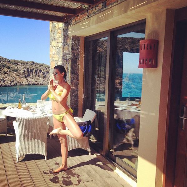 Το “κατακόρυφο” της Μανωλίδου – ΦΩΤΟ