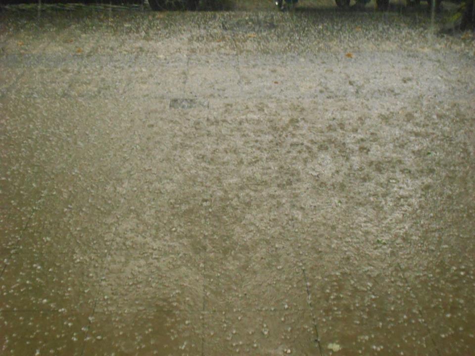 Σφοδρή χαλαζόπτωση στα Γιάννενα – ΦΩΤΟ