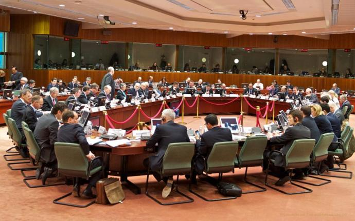 Νέα τηλεδιάσκεψη Χουλιαράκη με τους 28 του EFC για την Ελλάδα