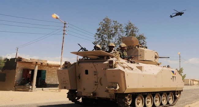 Αστυνομικός σκοτώθηκε από τα πυρά αγνώστων στο Κάιρο