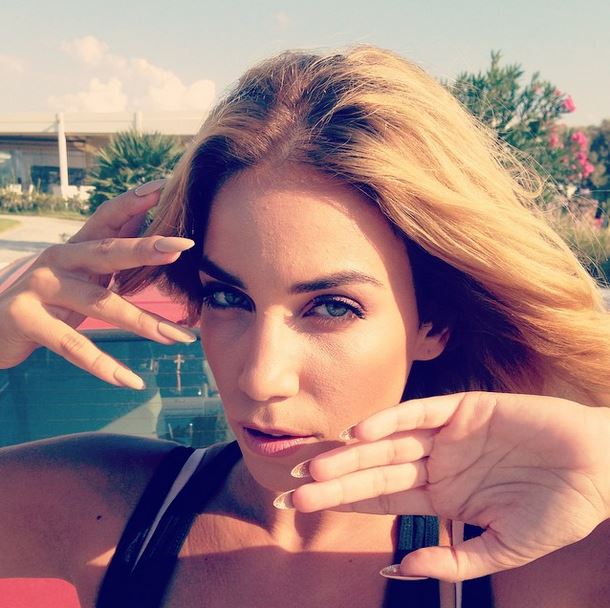 Νέα φωτογραφία της Στικούδη στο instagram