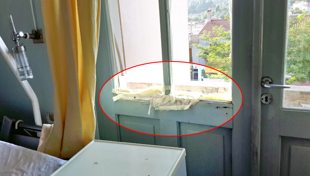 Πλημμύρισε το νοσοκομείο Μυτιλήνης – Έβαζαν λευκοπλάστ στα παράθυρα – ΒΙΝΤΕΟ