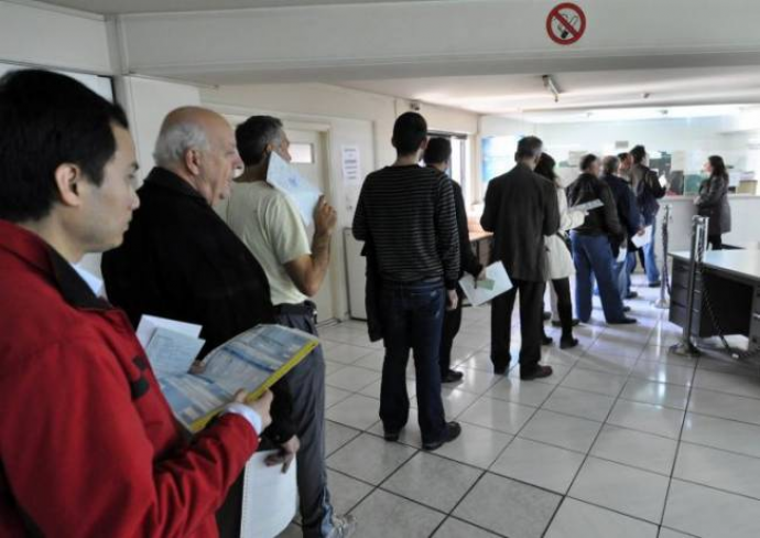 Τι φόρους θα πληρώσουμε τον Αύγουστο και μέχρι το τέλος του 2015