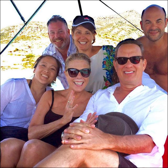 Νία Βαρντάλος και Τομ Χανκς μαζί για διακοπές στην Ελλάδα – ΦΩΤΟ