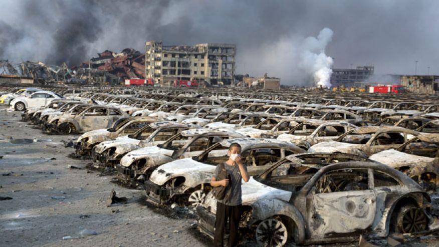 Ξεπέρασαν τους 100 οι νεκροί στις εκρήξεις της Τιαντζίν