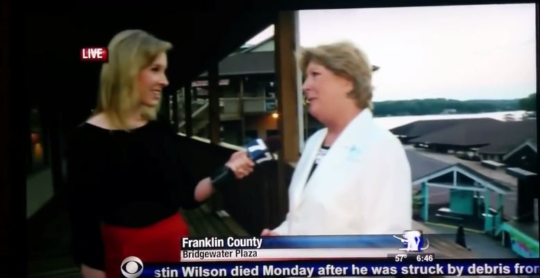 Βίντεο σοκ – Η στιγμή της επίθεσης εναντίον τηλεοπτικού συνεργείου