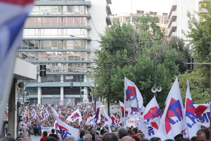 Συλλαλητήρια κατά της συμφωνίας σε Ομόνοια και Σύνταγμα
