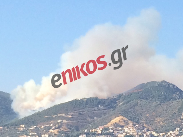 Μαίνεται η πυρκαγιά στη Μυτιλήνη
