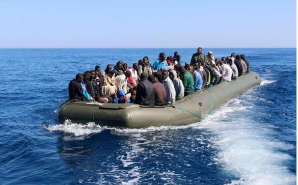 Η Κομισιόν θα βοηθήσει την Ουγγαρία για το μεταναστευτικό