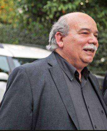 Βούτσης: Εκτός τόπου και χρόνου οι υπαινιγμοί Πανούση εναντίον του Βαρουφάκη