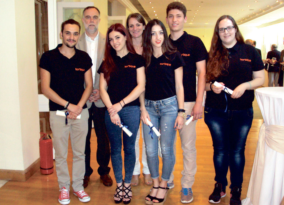 Έλληνες φοιτητές γλυκαίνουν το μέλλον