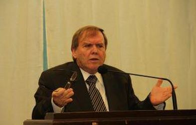 Δημητρόπουλος: Η σύγκληση των πολιτικών αρχηγών επιβάλλεται από το Σύνταγμα