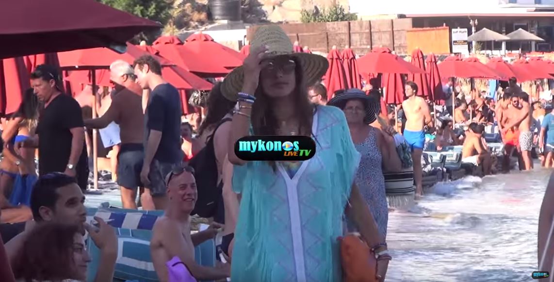 Αλεσάντρα Αμπρόσιο, ο “άγγελος” της Μυκόνου – ΒΙΝΤΕΟ