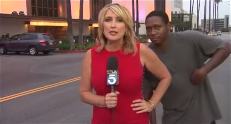 Όταν το ρεπορτάζ του δρόμου γίνεται… τρομακτικό – ΒΙΝΤΕΟ