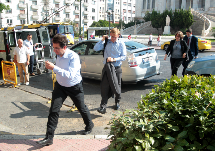 Διαφθορά και φορολογικό στο επίκεντρο των διαπραγματεύσεων