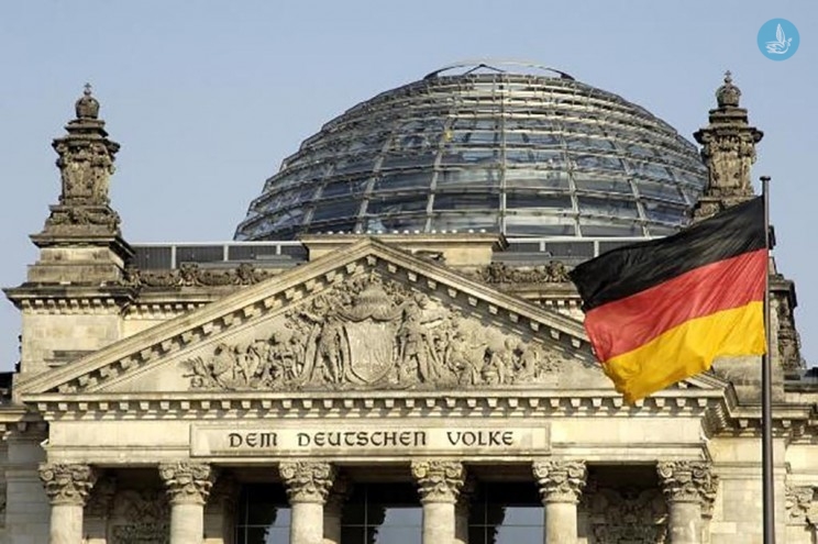 “Το Βερολίνο ωφελήθηκε σημαντικά από την κρίση στην Ελλάδα”