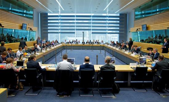 Στις 23:00 αναμένεται η λήξη του Eurogroup