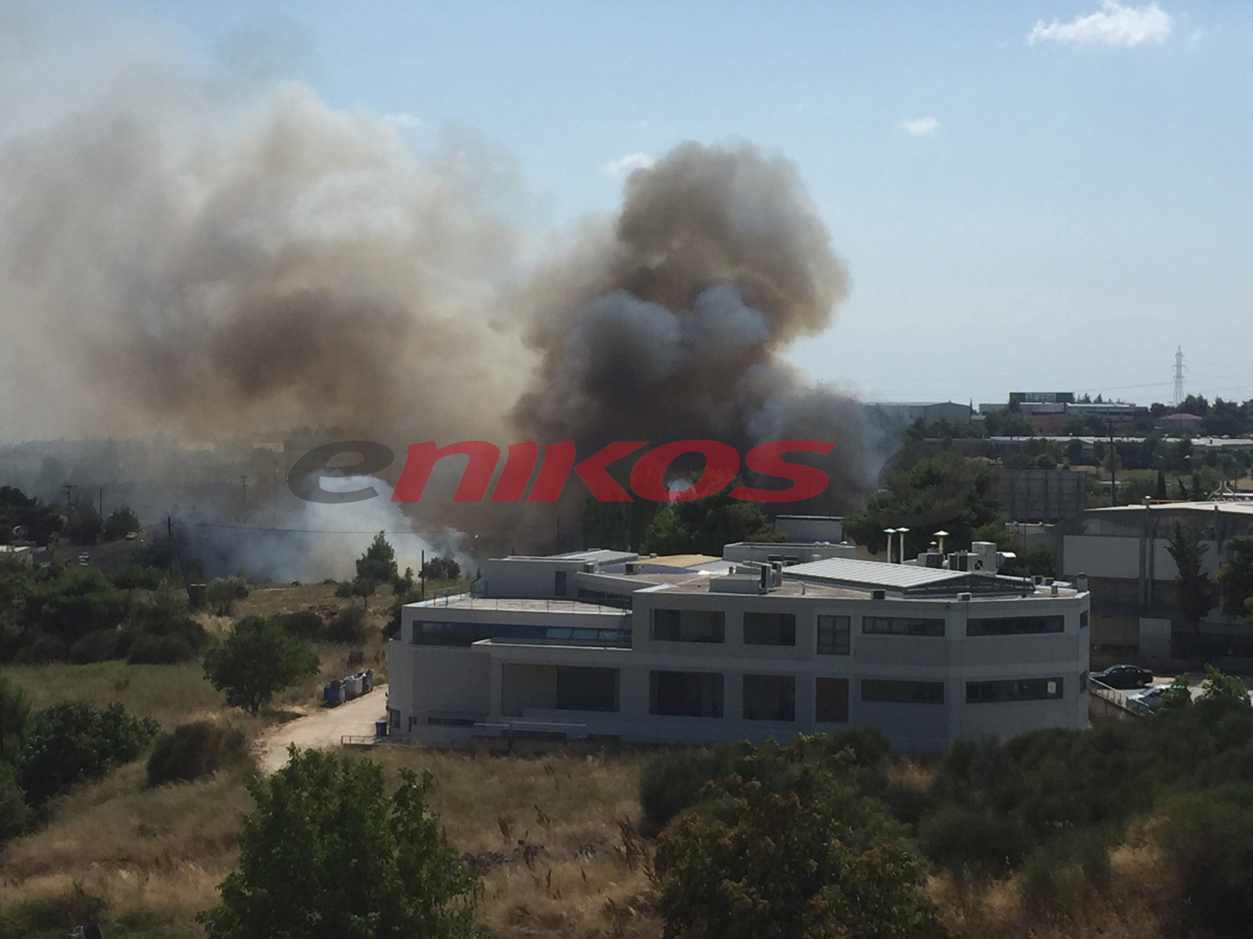 Φωτιά στον Άγιο Στέφανο – ΦΩΤΟ – ΤΩΡΑ