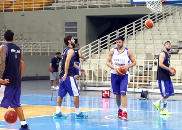 Τεστάρεται η Εθνική…