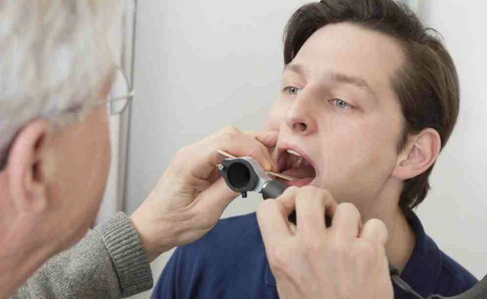 Καρκίνος στόματος και φάρυγγα: Προειδοποιητικά σημάδια και αντιμετώπιση