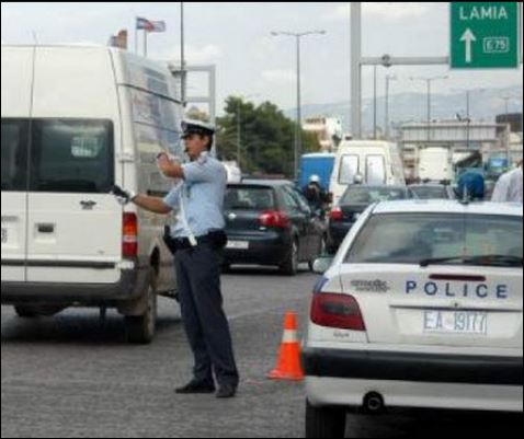 Κηφισός – Σε καραμπόλα ενεπλάκησαν 10 Ι.Χ.