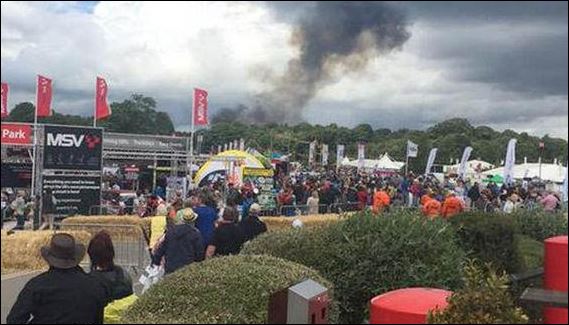 Βίντεο ντοκουμέντο από την συντριβή του αεροσκάφους στην Αγγλία