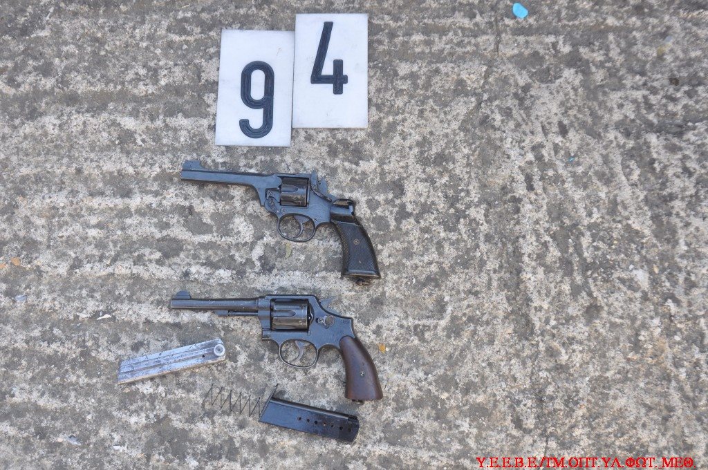 Σπίτι “γιάφκα” στην Πτολεμαΐδα με όπλα και αρχαία – ΦΩΤΟ