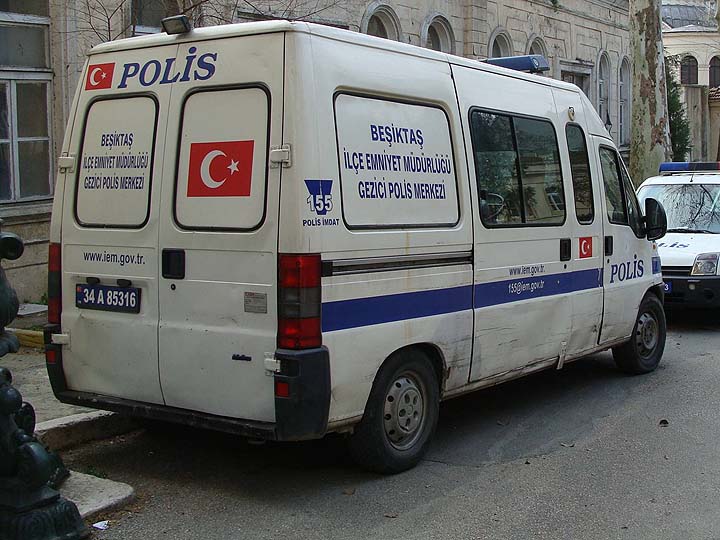 Πυροβολισμοί στην Κωνσταντινούπολη – Τρεις τραυματίες – ΤΩΡΑ