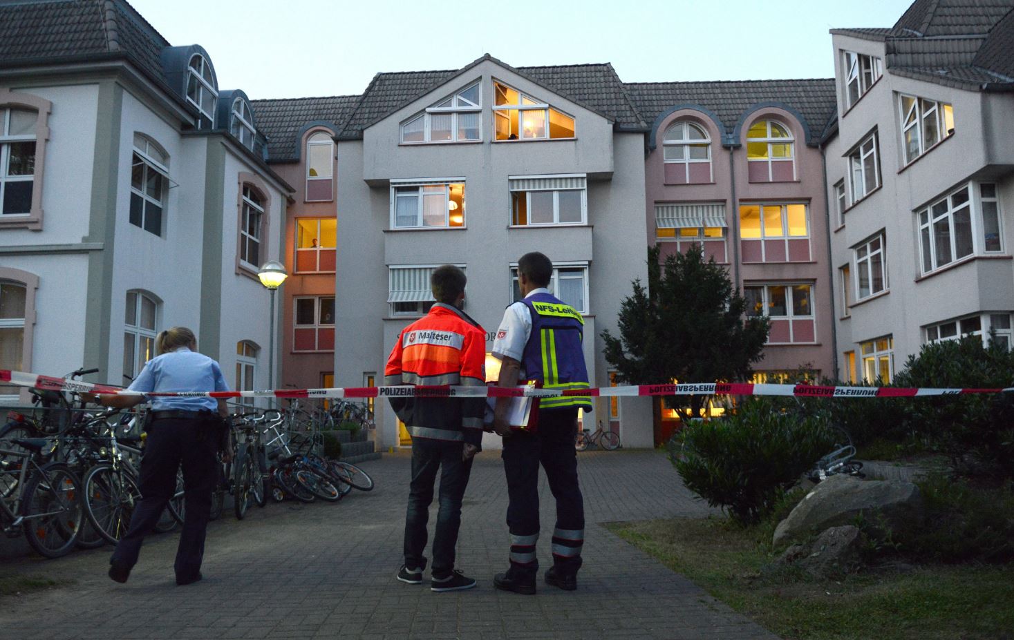 Ένταση και πυροβολισμοί σε κέντρο υποδοχής προσφύγων στη Γερμανία – Ένας τραυματίας – ΦΩΤΟ