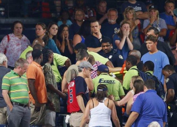 Σοκ από το θάνατο φιλάθλου σε αγώνα μπέιζμπολ – ΒΙΝΤΕΟ