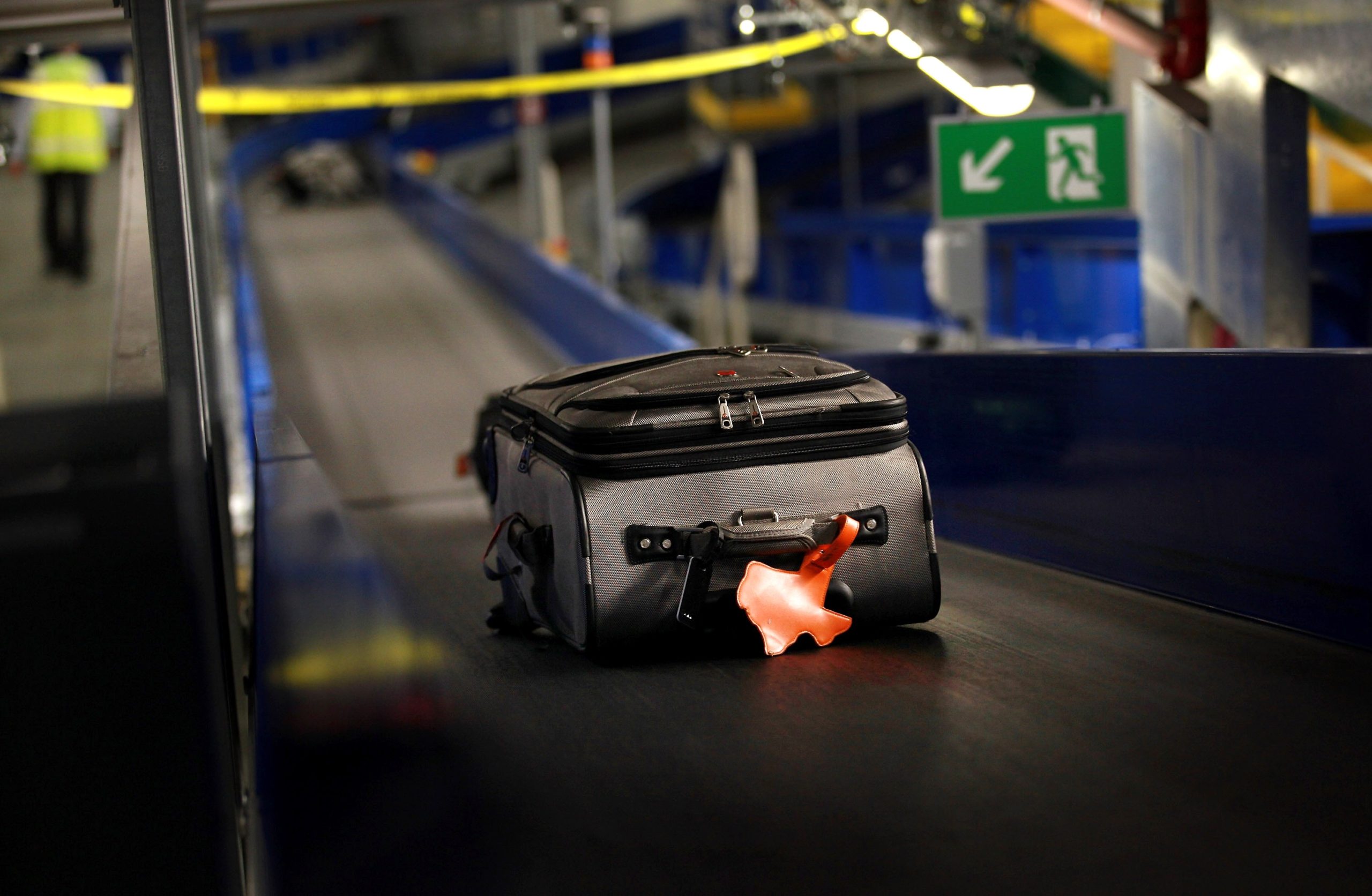 Σοκ στην Ισπανία – 27χρονος μετανάστης νεκρός σε βαλίτσα – ΦΩΤΟ