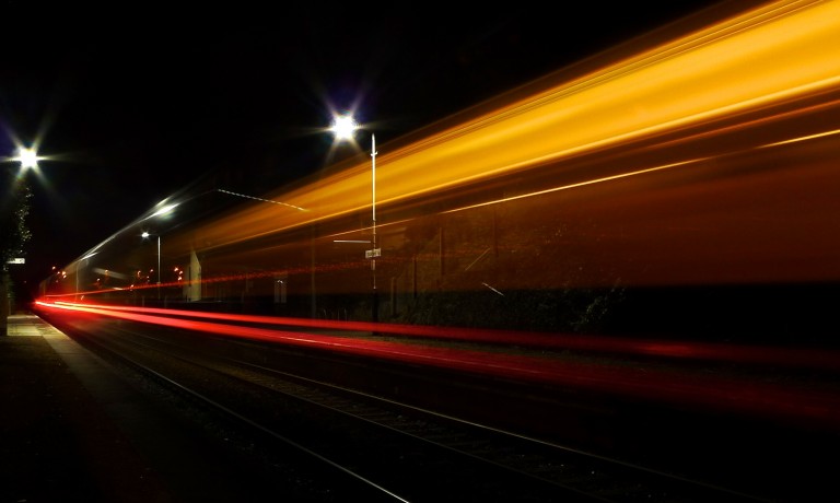 Τρένο συγκρούστηκε με Ι.Χ. στην Κομοτηνή – Νεκρός ο οδηγός