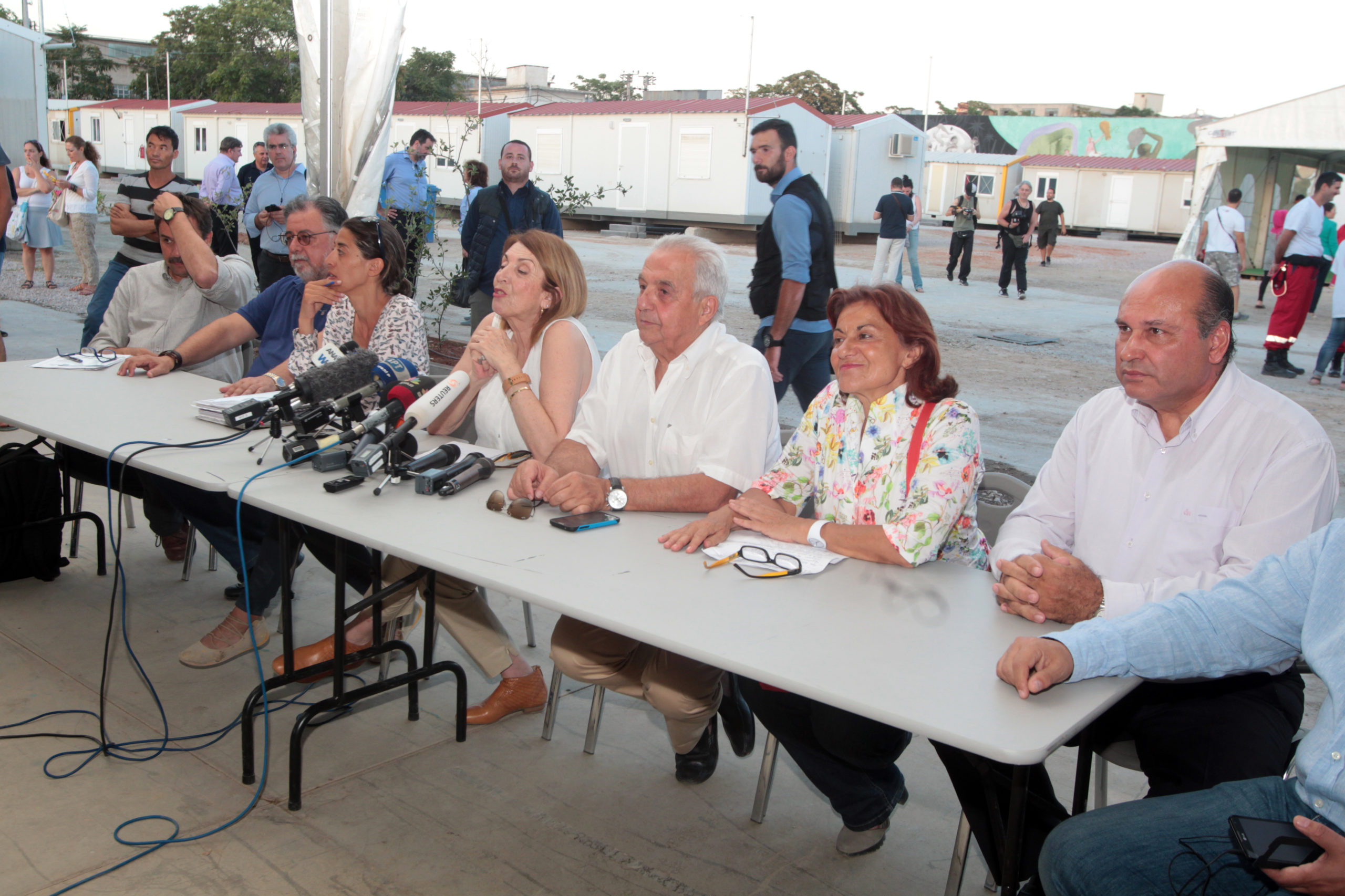 Η παρουσίαση του κέντρου φιλοξενίας μεταναστών στον Ελαιώνα – ΒΙΝΤΕΟ