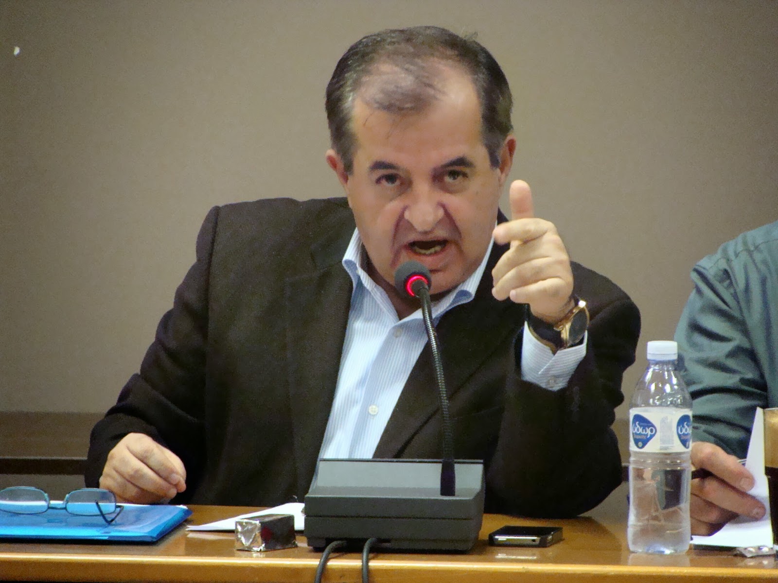 Διαψεύδει ο Παυλίδης τις φήμες περί παραίτησής του