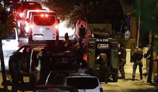 Ισχυρή αστυνομική επιχείρηση στην Κωνσταντινούπολη