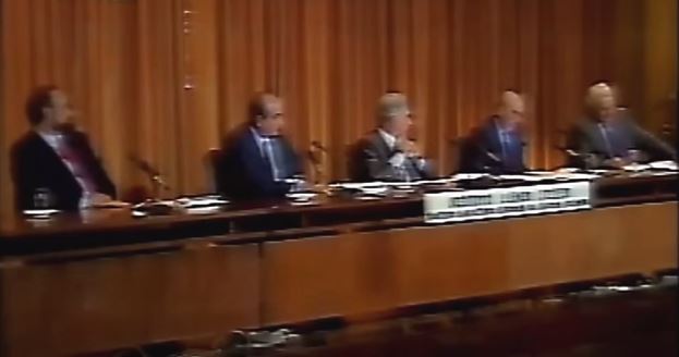 Το πρώτο ντιμπέιτ στην Ελλάδα – ΒΙΝΤΕΟ