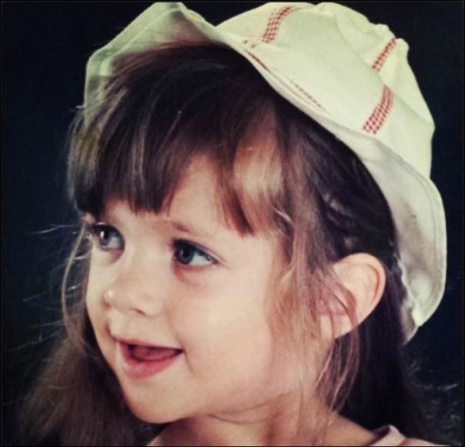 Ποια Ολυμπιονίκης είναι το κοριτσάκι της φωτογραφίας;