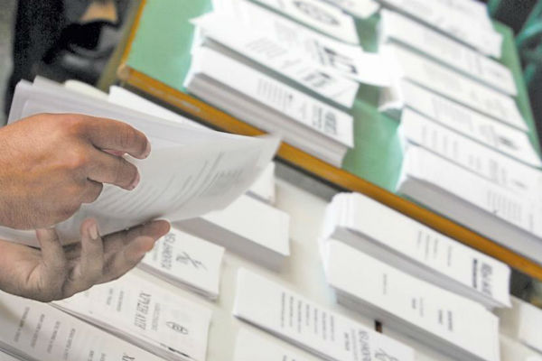 Ομαλά διεξάγεται η εκλογική διαδικασία στα Χανιά