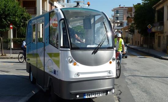 Τρίκαλα: Στους δρόμους το Λεωφορείο Χωρίς Οδηγό – ΦΩΤΟ