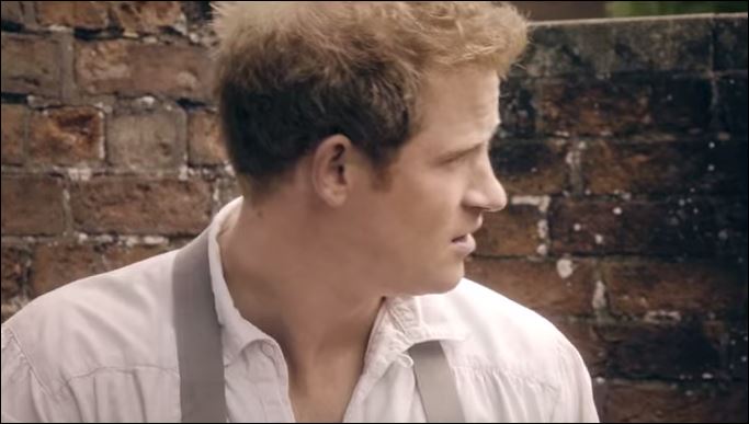 Ο πρίγκιπας Χάρι σε ρόλο… κηπουρού – ΒΙΝΤΕΟ