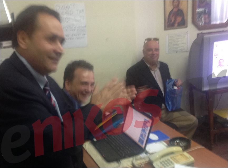 Πανηγυρισμοί στο στρατόπεδο του Βασίλη Λεβέντη – ΦΩΤΟ