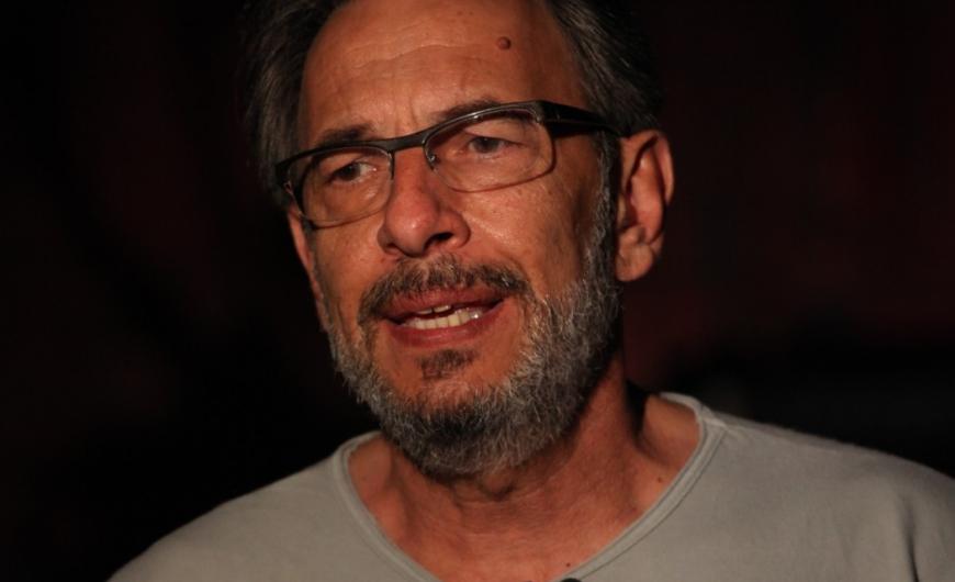 Έρευνα για πλαστό λογαριασμό του Διονύση Τσακνή στο Twitter