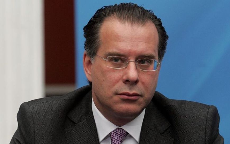 Κουμουτσάκος: Να μην υπογράψουν υποψηφιότητες οι βουλευτές της ΝΔ