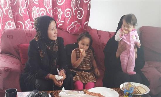 Μαθήματα ανθρωπιάς – Πήραν τους πρόσφυγες στο σπίτι τους