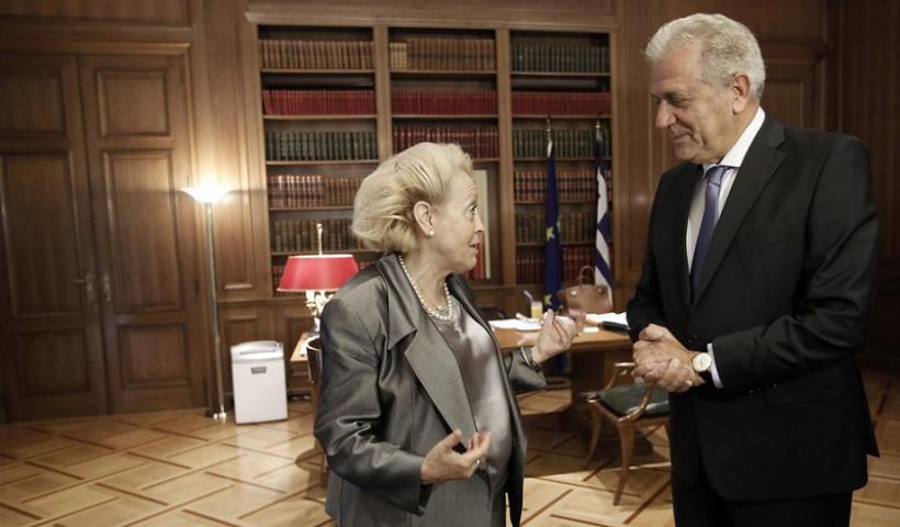 Έκτακτη συνάντηση Θάνου- Αβραμόπουλου για το μεταναστευτικό