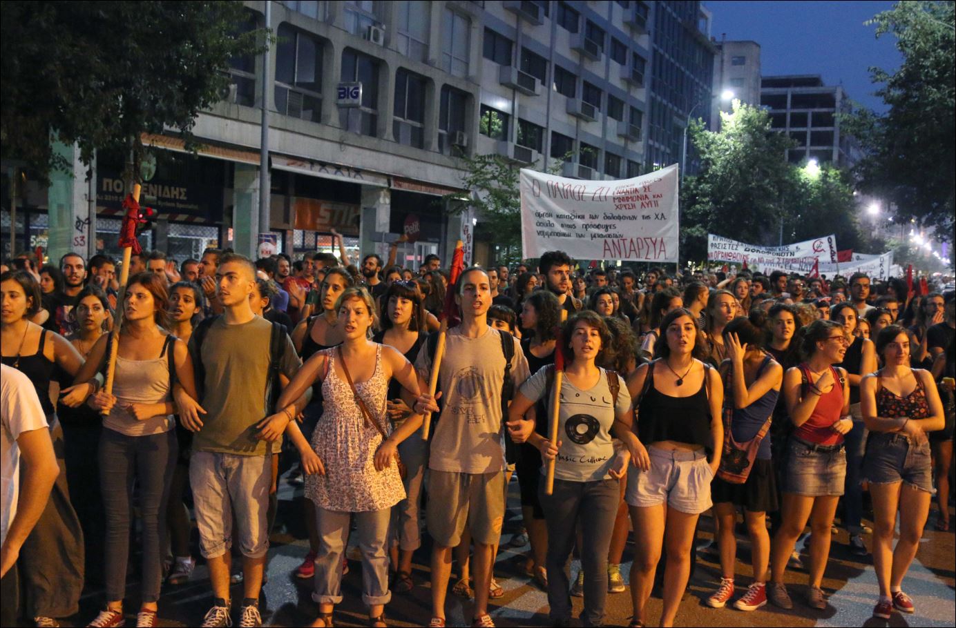 Θεσσαλονίκη – Ένταση στην πορεία για τη μνήμη του Παύλου Φύσσα