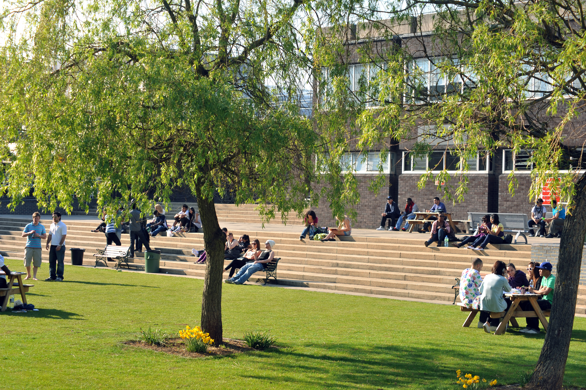 Πόσο κοστίζουν οι σπουδές σε 16 χώρες